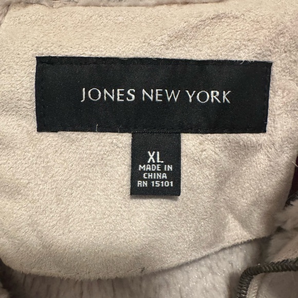 Jones New York suede jacket - Picture 2 of 3